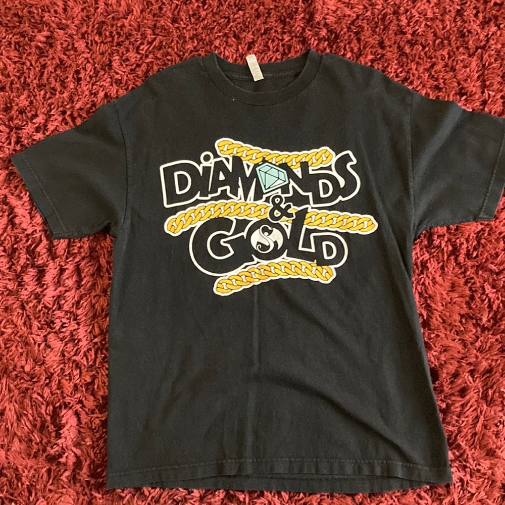 Vintage 90s Diamonds and Gold Tee-Shirt
